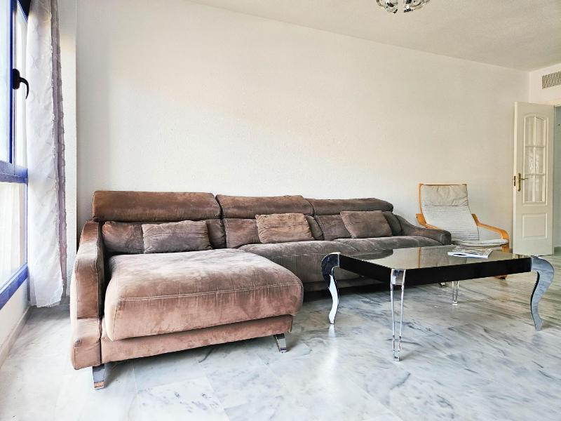 Beautiful sea views duplex penthouse in Manilva - image 21