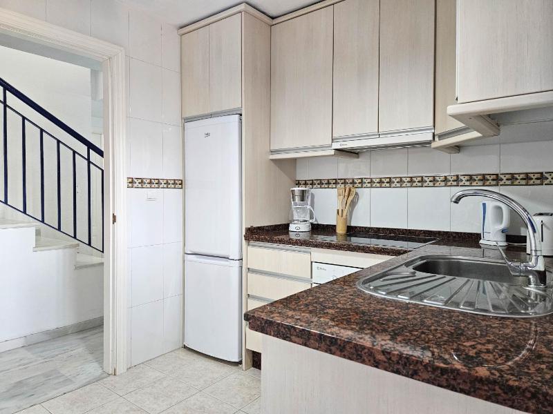 Beautiful sea views duplex penthouse in Manilva - image 29