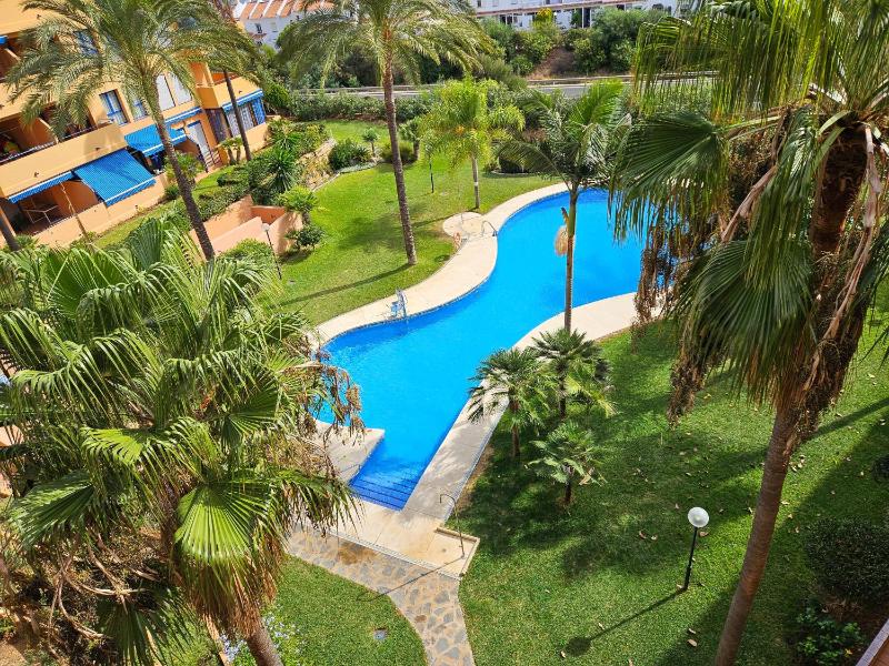 Beautiful sea views duplex penthouse in Manilva - image 27