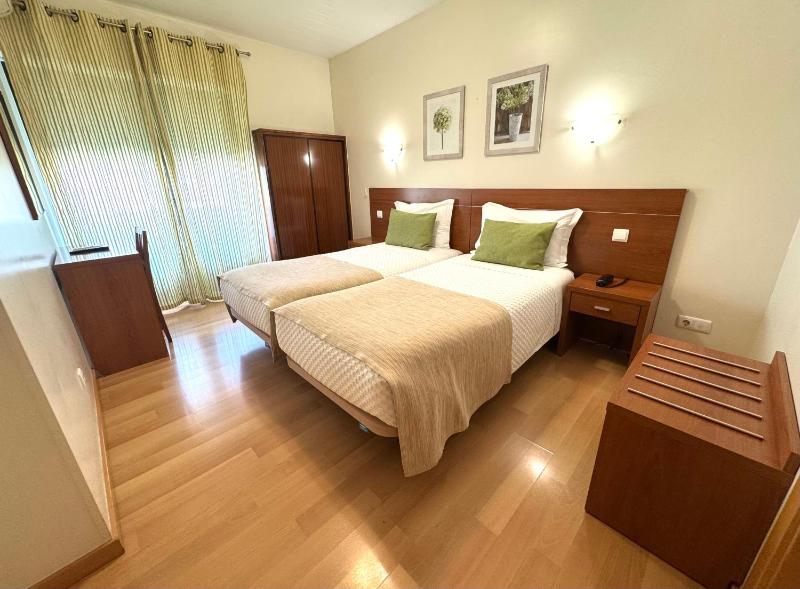 Single Room image 4