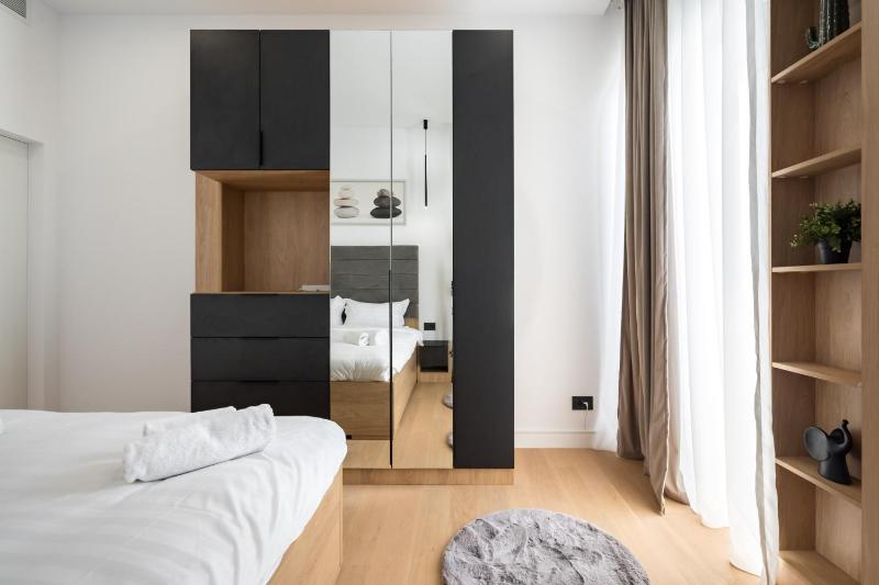 Eden - Elegant Retreat in Rosetti Luxury - image 6