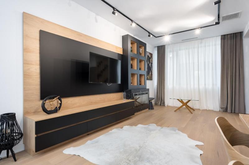 Eden - Elegant Retreat in Rosetti Luxury - image 3