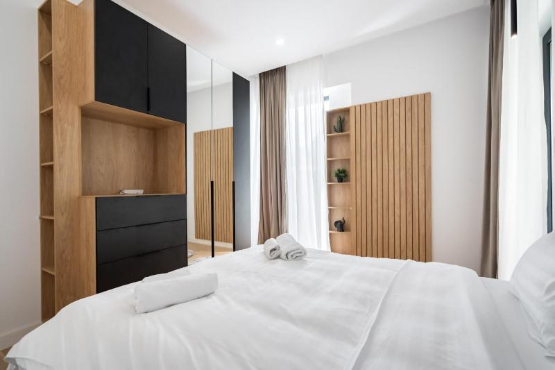 Eden - Elegant Retreat in Rosetti Luxury - image 10