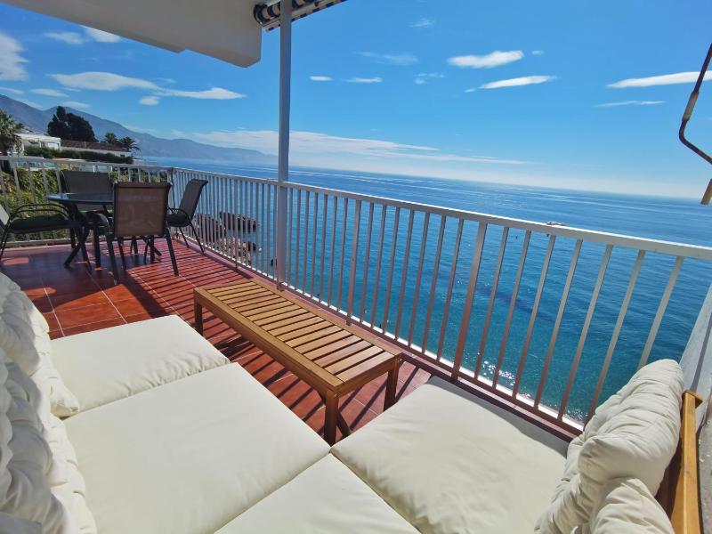 Apartment with Sea View image 1