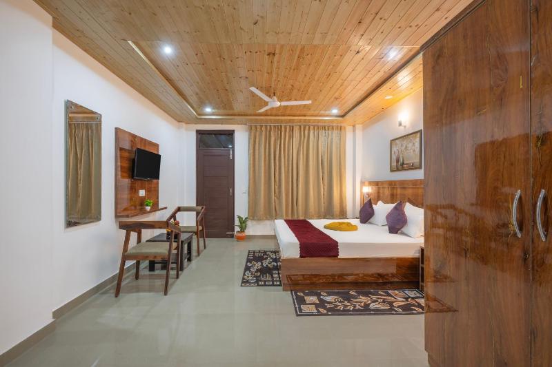 The Alluring North Sunset Vibes and Chest's Nest Near Mall road kasauli - image 18