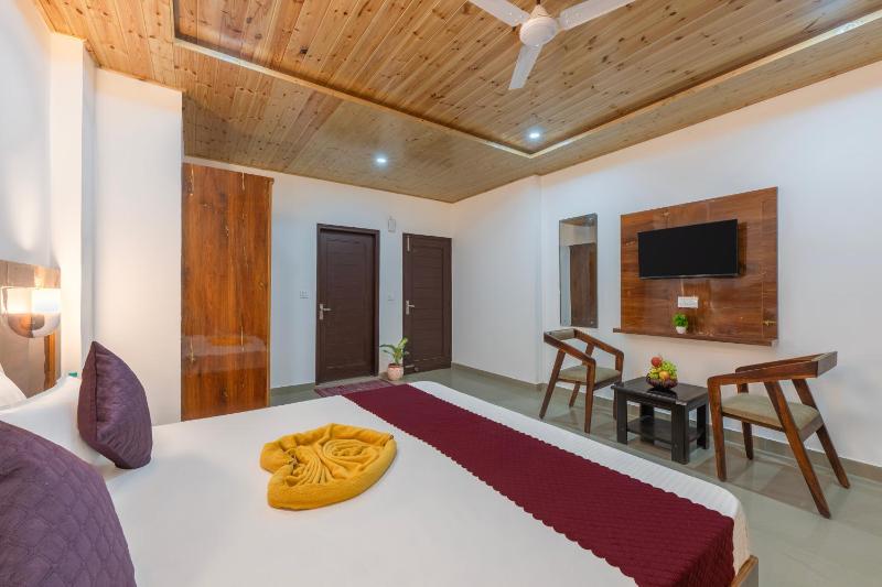 The Alluring North Sunset Vibes and Chest's Nest Near Mall road kasauli - image 6