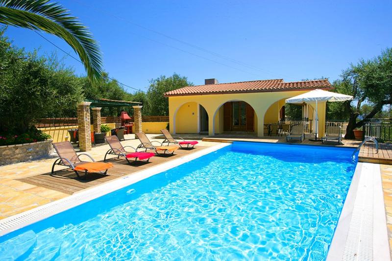 Villa Nitsa Signature Villa in exquisite Northeastern Corfu Greece - image 16