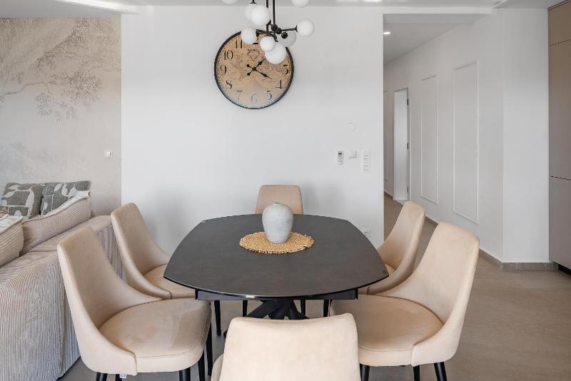 Luxury Tommy's Apartment - image 11