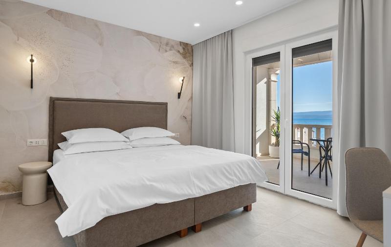 Luxury Tommy's Apartment - image 38
