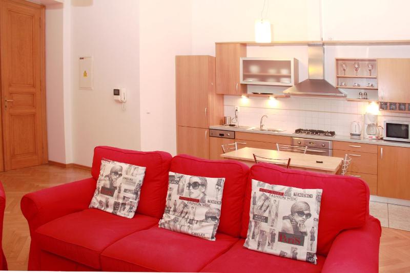 One-Bedroom Apartment image 3