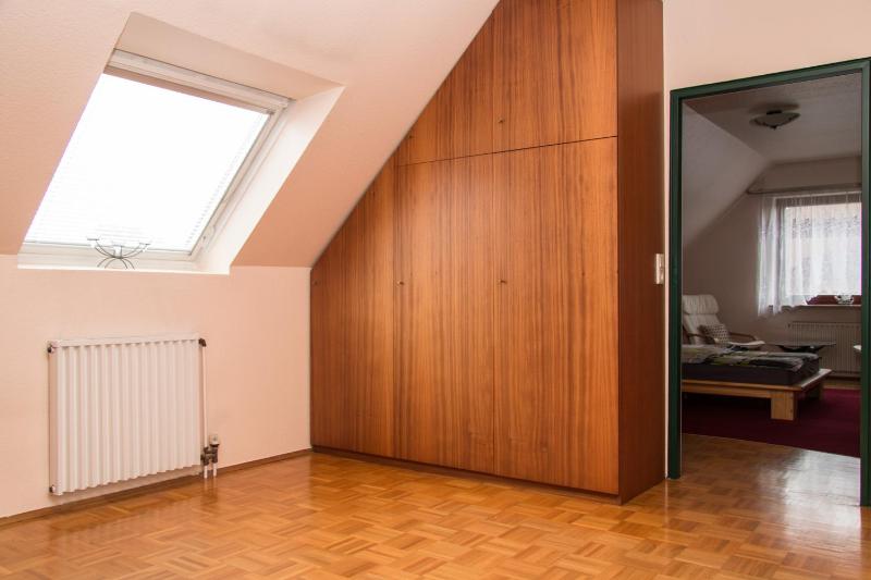 Standard Double Room image 3