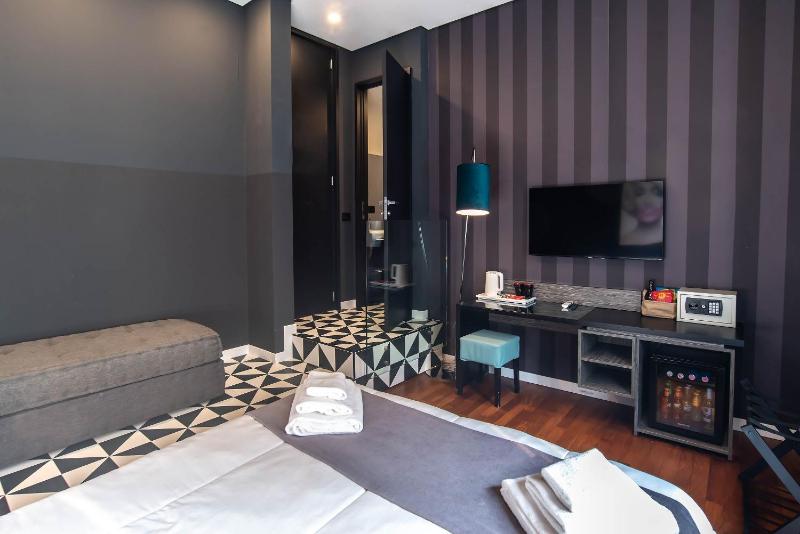 Gram Suites - image 4