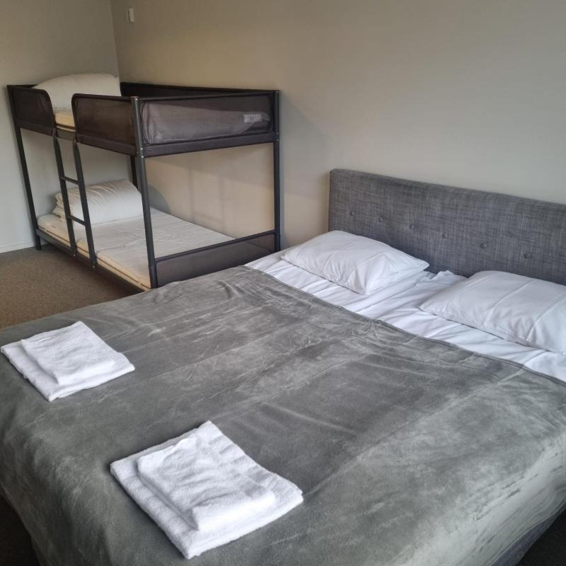 Classic Quadruple Room image 1