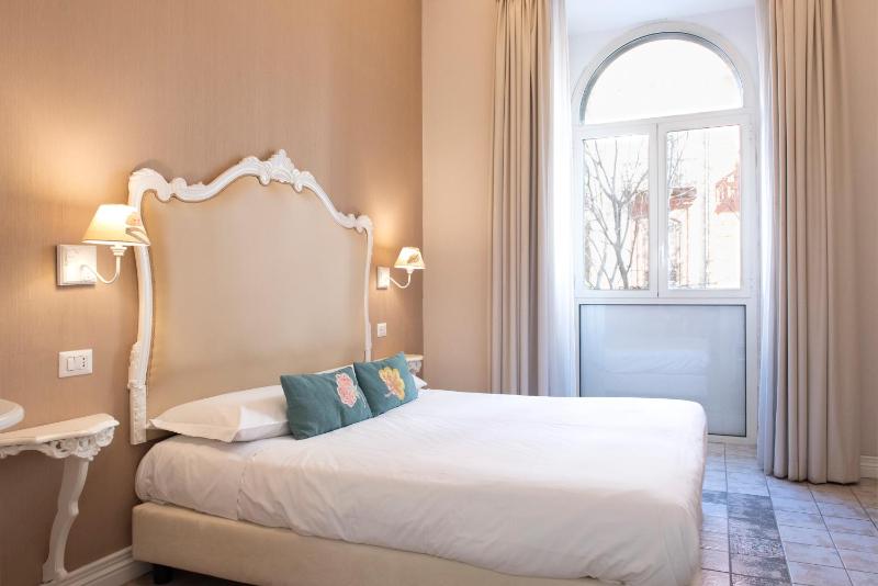 Standard Triple Room image 1