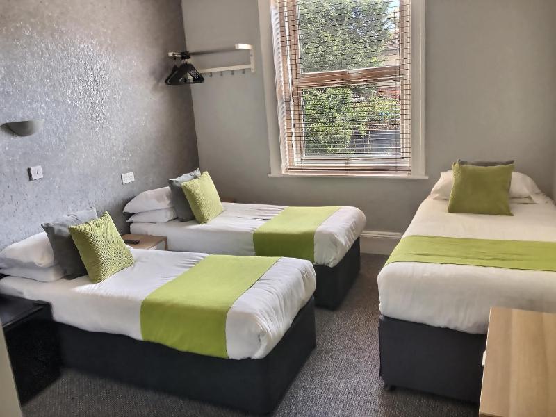 Triple Room image 2