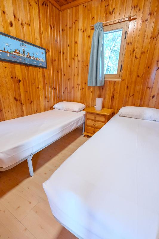 Bungalow (4 Adults) image 3