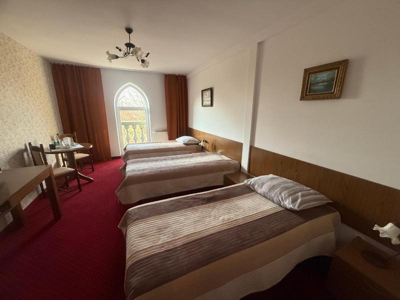 Triple Room image 2