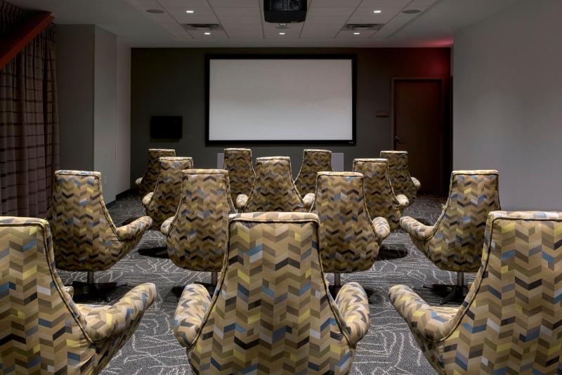 EVEN Hotel Pittsburgh Downtown by IHG - image 42