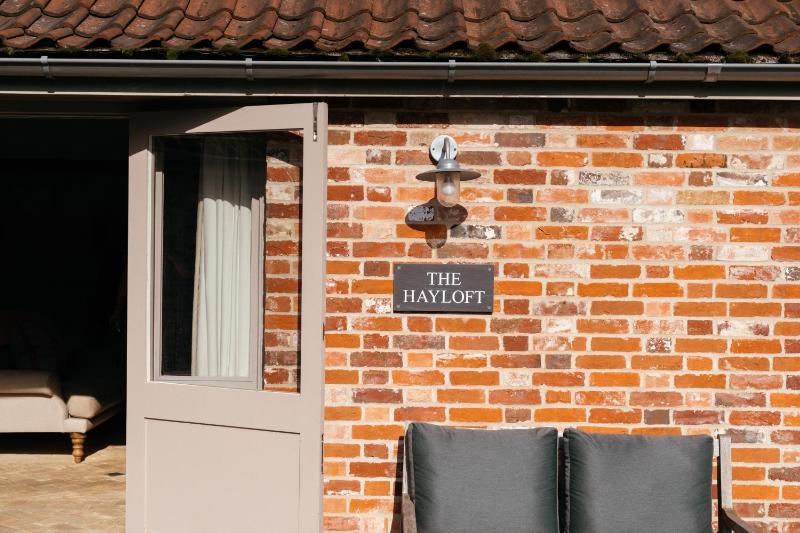 One-Bedroom House image 2