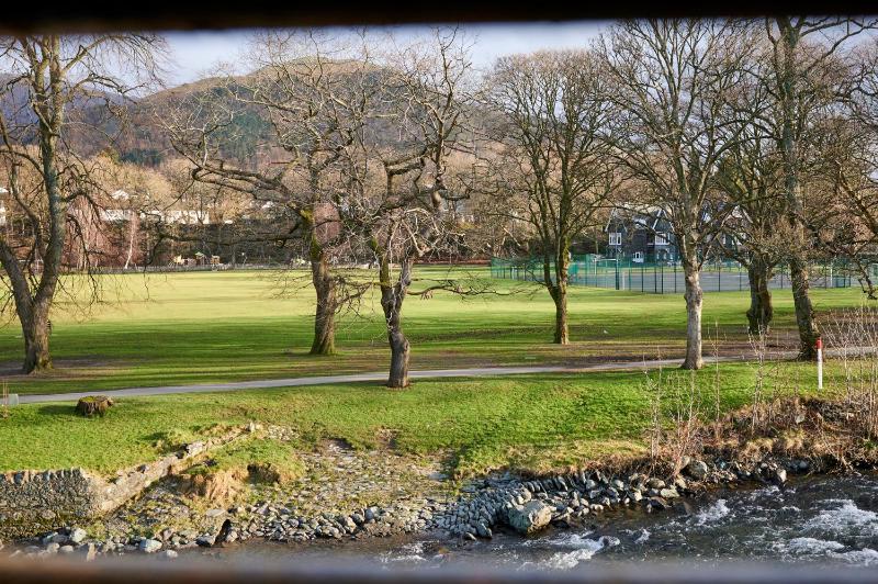 Riverside Park 6 - image 4