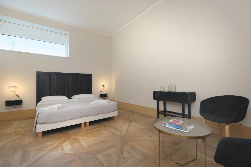 Suite image 4
