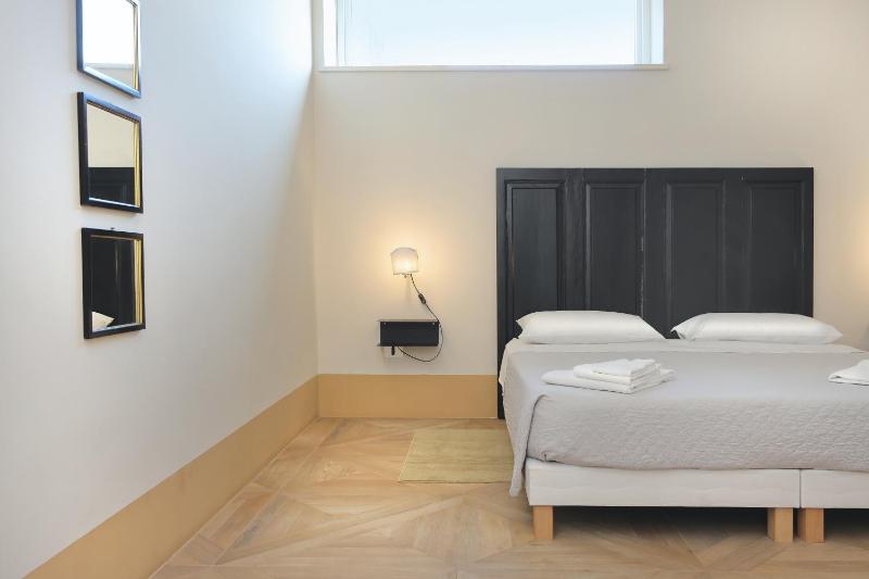 Suite image 2