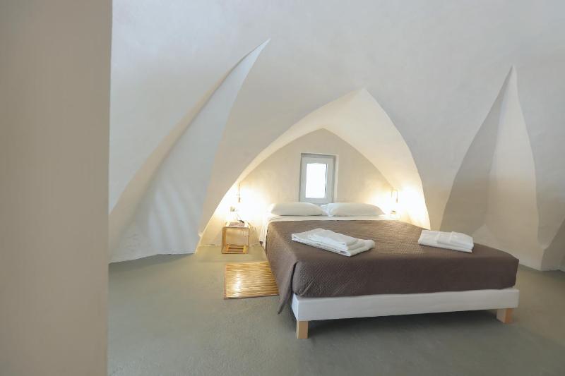 Double Room image 3