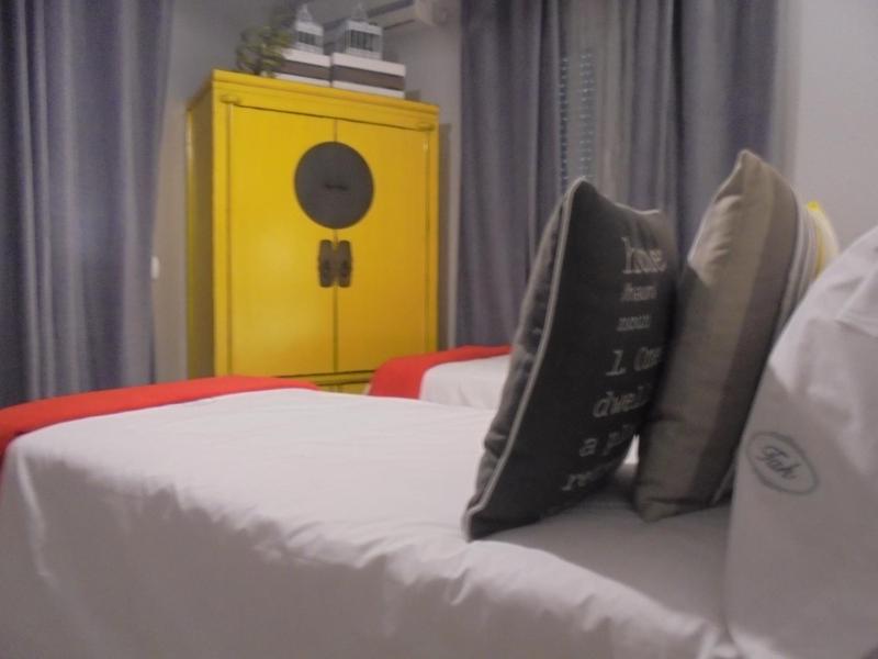 Deluxe Double or Twin Room image 4