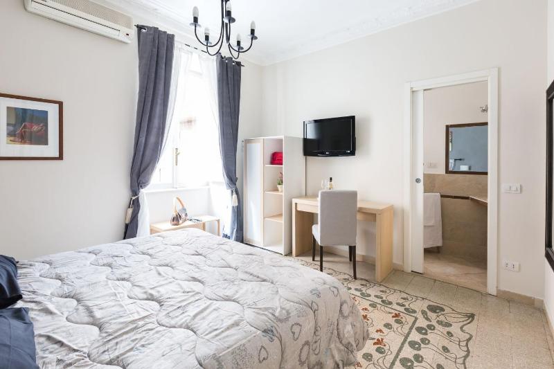 Superior Double Room image 2