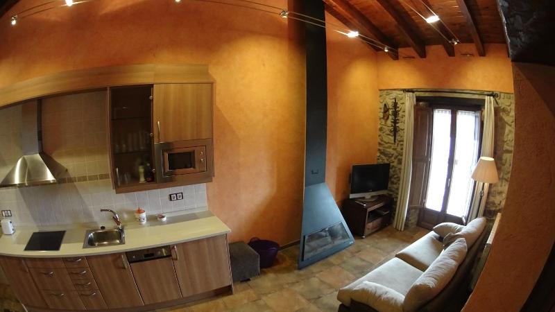L' Esclop Apartment (2-4 Adults) image 2