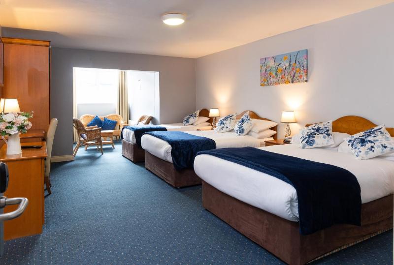 Quadruple Room image 1