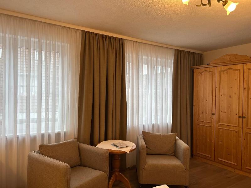 Double Room image 4