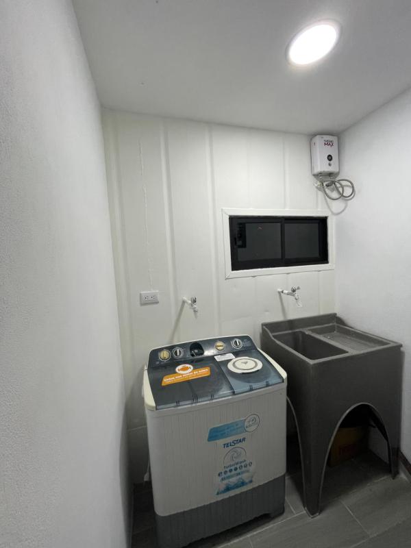 Kèbi Container Home near Blue Falls - image 7
