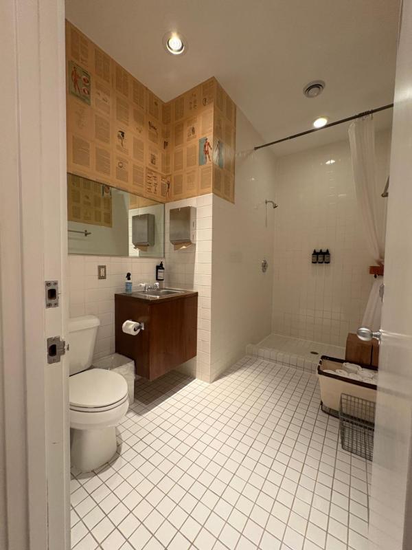 Standard Room with Shared Bathroom image 4
