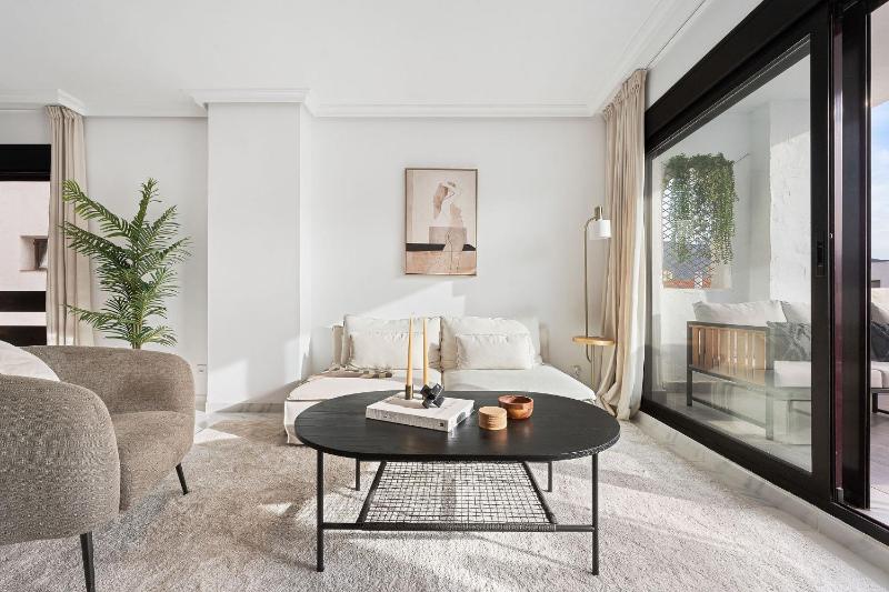 La Maestranza - Luxury Renovated Apartment - image 17