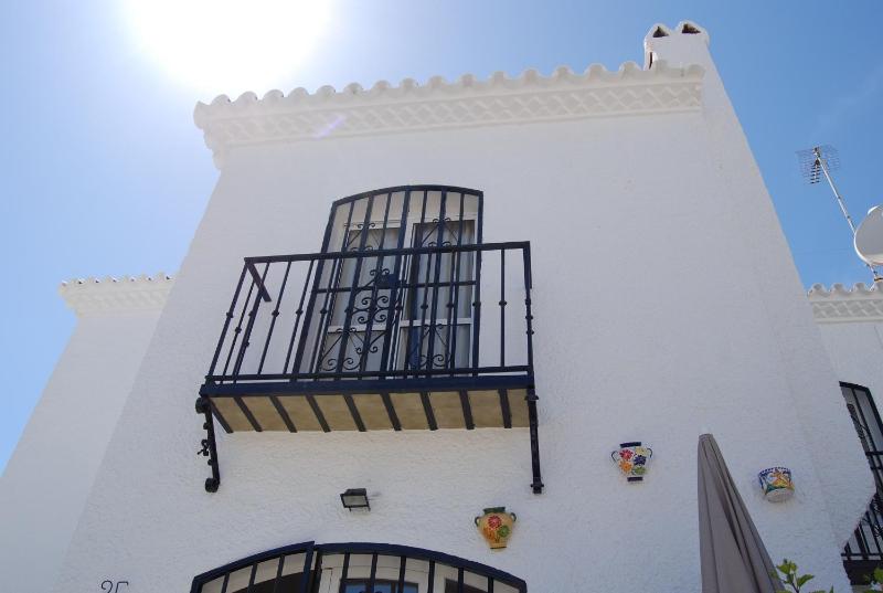 Los Pinos 25 Villas Casasol - image 18