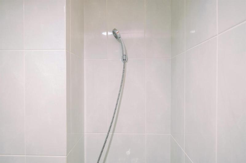 Good Deal Studio at Evenciio Apartment Margonda near UI By Travelio - image 13