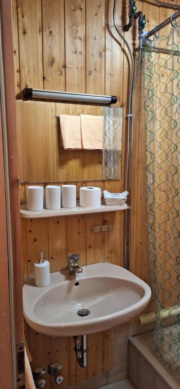 Classic Triple Room image 3