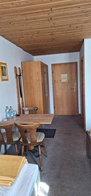 Classic Triple Room image 4