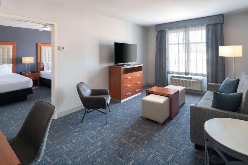 One-Bedroom Queen Suite image 1