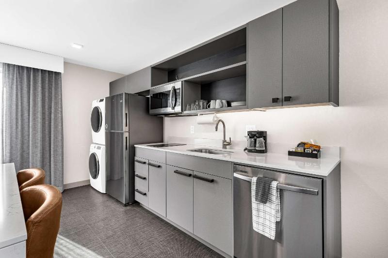 Homewood Suites By Hilton Colorado Springs Airport - image 3