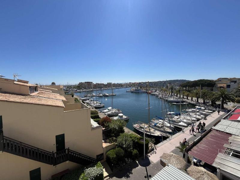 Appartement rénové avec vue marina Gruissan GN140-1033 - image 6