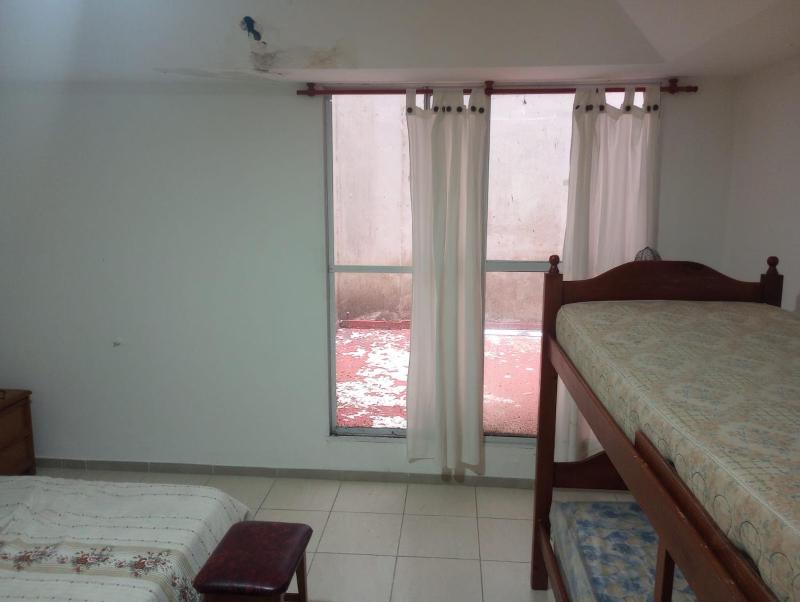 PISO con Parrilla apto jovenes y familia 90 metros centro - image 2