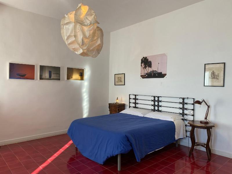 Deluxe Double Room with Balcony and Sea View image 3