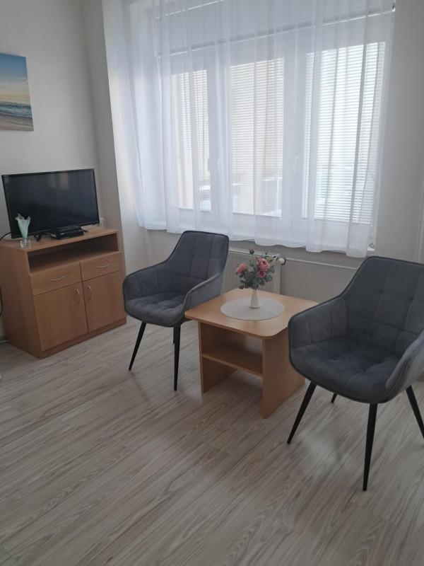 Double Room image 4