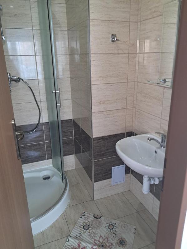 Double Room image 3