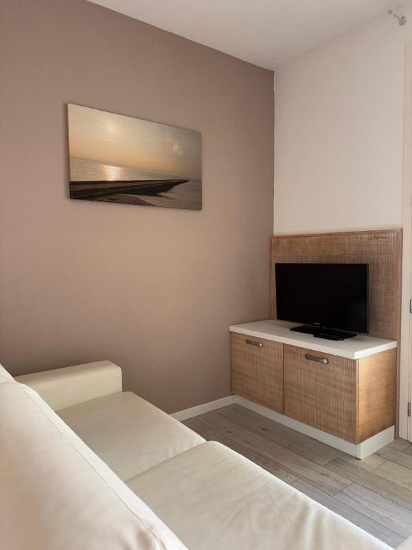 RESIDENCE WAVE 1-Solo per famiglie - image 27
