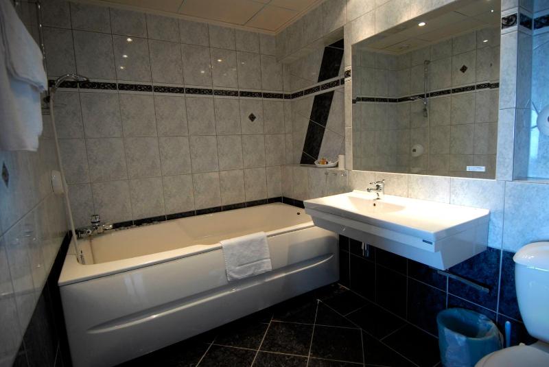 Superior Double Room image 1