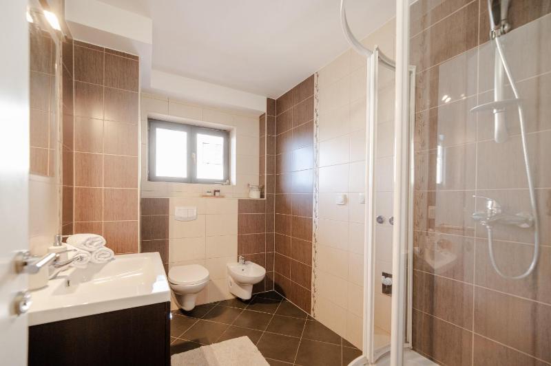 Bubi Apartments - image 3