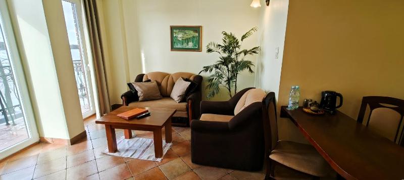 Apartment with Lake View image 4